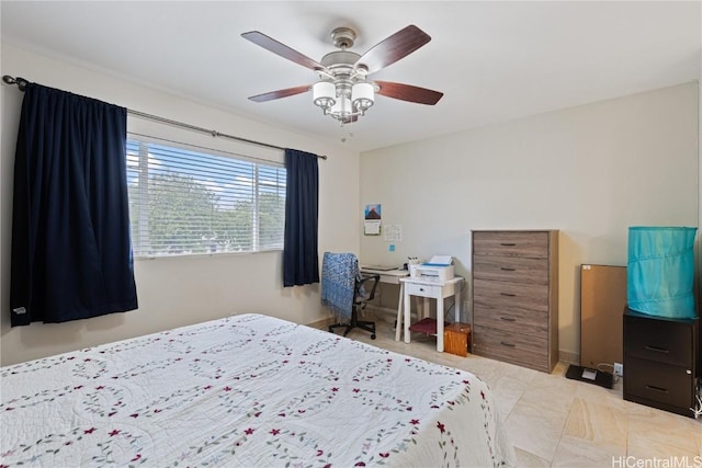 bedroom with ceiling fan