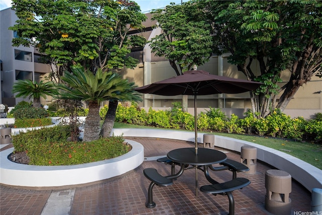 583 Kamoku St Unit 1907, Honolulu, HI 96826 - view of property's community featuring a patio