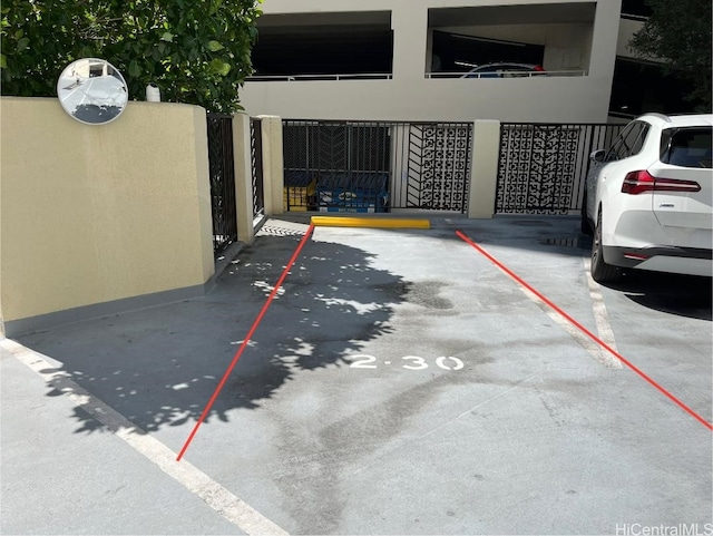 1717 Ala Wai Blvd Unit 505, Honolulu, HI 96815 - view of garage