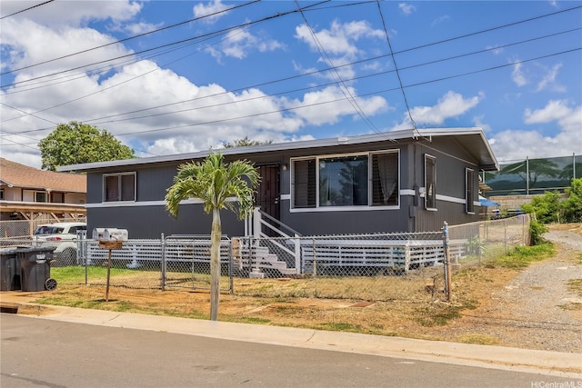 87-1894 Mohihi St, Waianae, HI 96792 - view of front of property featuring a fenced front yard