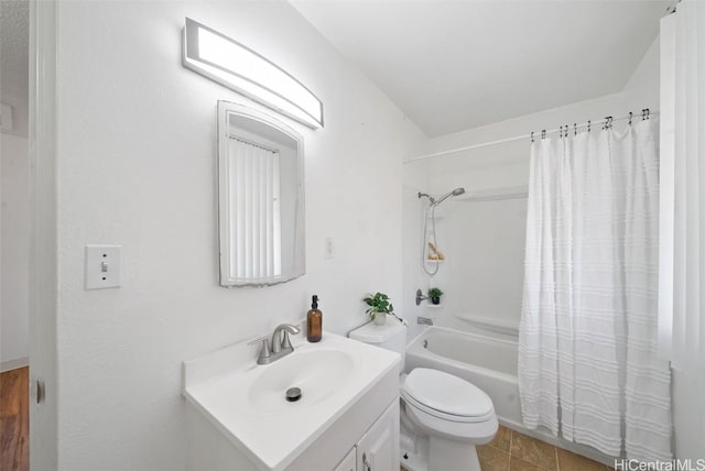 full bathroom featuring vanity, shower / bathtub combination with curtain, and toilet