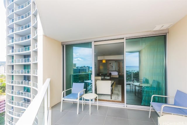 2139 Kuhio Ave Unit 1810, Honolulu, HI 96815 - view of balcony