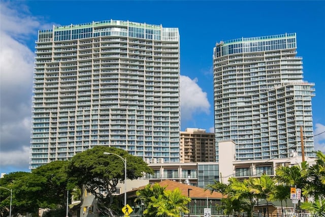 2139 Kuhio Ave Unit 1810, Honolulu, HI 96815 - view of building exterior
