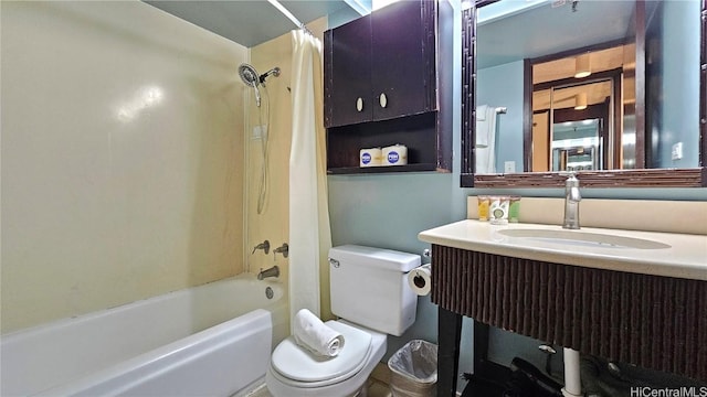 full bathroom with vanity, toilet, and shower / bath combo