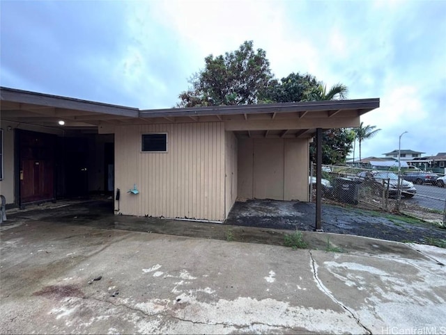 view of outdoor structure featuring a carport