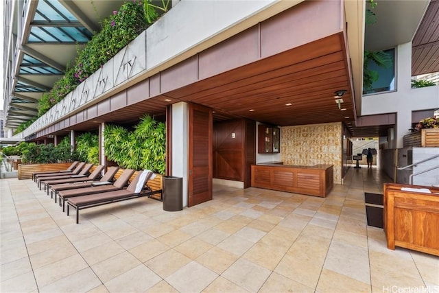 223 Saratoga Rd Unit 1506, Honolulu, HI 96815 - view of patio / terrace