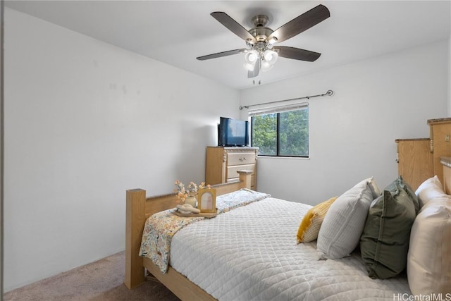 bedroom featuring carpet and ceiling fan