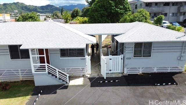 bungalow-style home with a mountain view