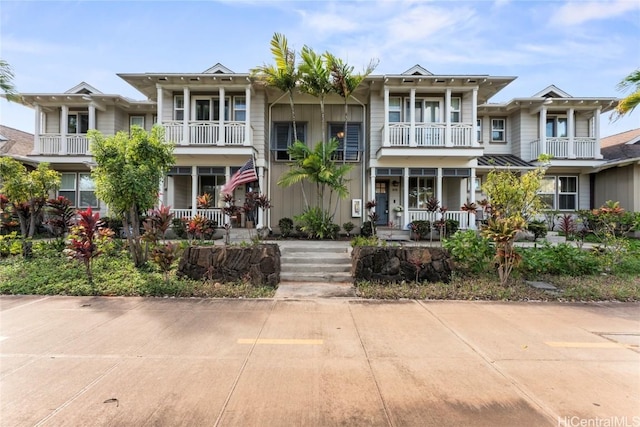 view of front of house featuring covered porch