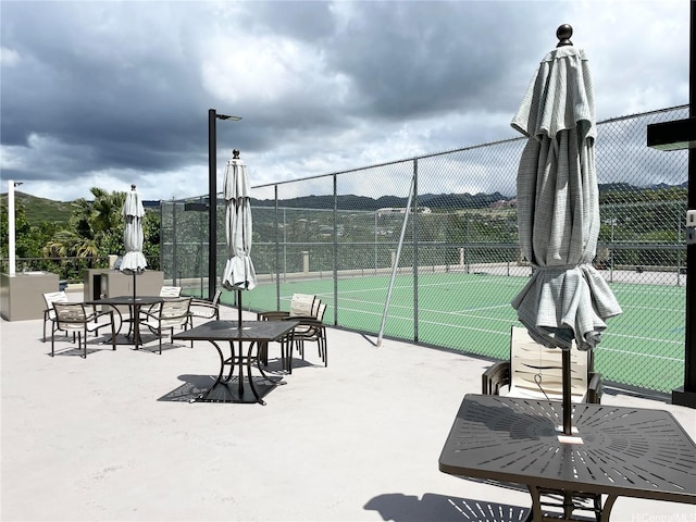 3050 Ala Poha Pl Unit W2, Honolulu, HI 96818 - view of community with a tennis court