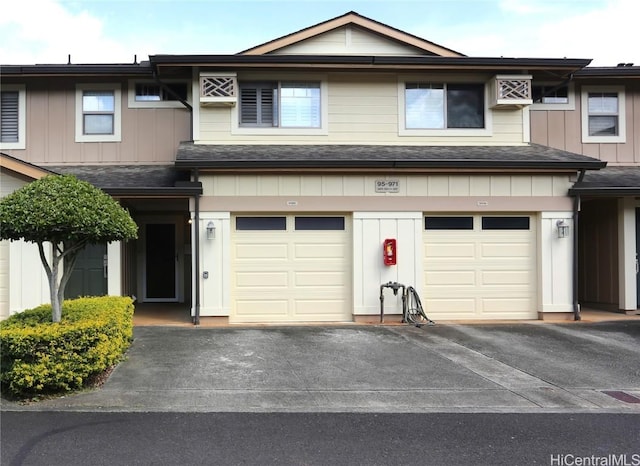 view of front of house with a garage