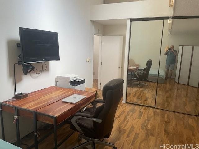 office area featuring hardwood / wood-style flooring