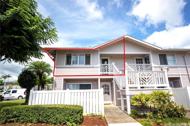 view of front facade