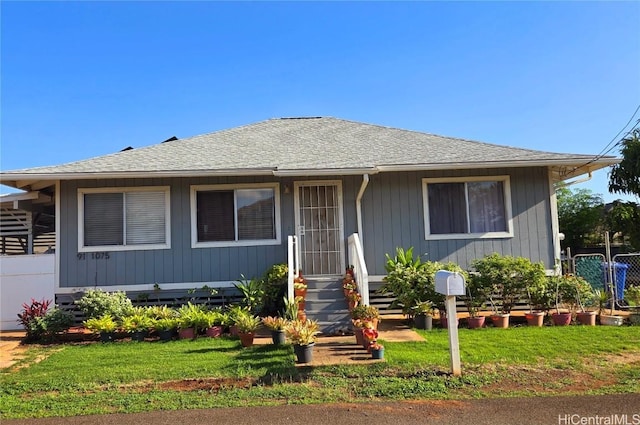 view of front of property with a front yard