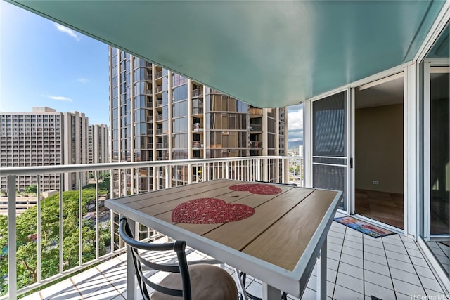 1212 Nuuanu Ave Unit 1412, Honolulu, HI 96817 - view of balcony