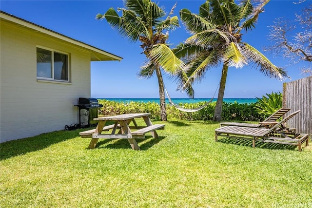 view of yard featuring a water view