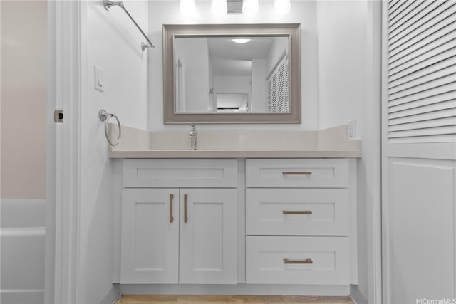 55 S Kukui St Unit D2614, Honolulu, HI 96813 - full bath with vanity and a tub to relax in