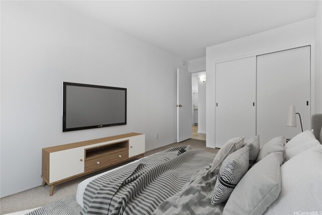 55 S Kukui St Unit D2614, Honolulu, HI 96813 - bedroom with carpet and a closet