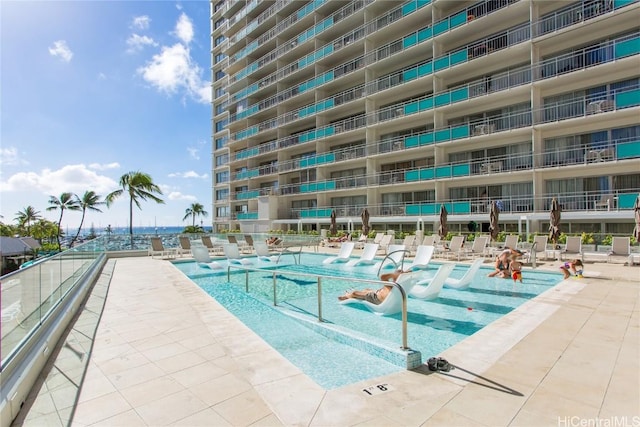 1777 Ala Moana Blvd Unit 2208, Honolulu, HI 96815 - community pool with a patio area