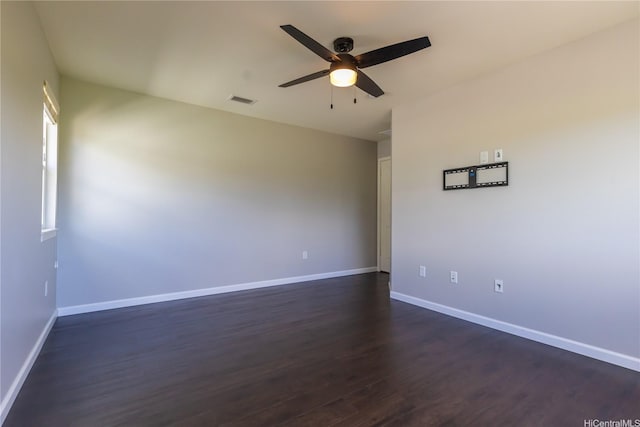 91-1159 Kamakana St Unit 542, Ewa Beach, HI 96706 - empty room featuring dark wood finished floors, ceiling fan, and baseboards