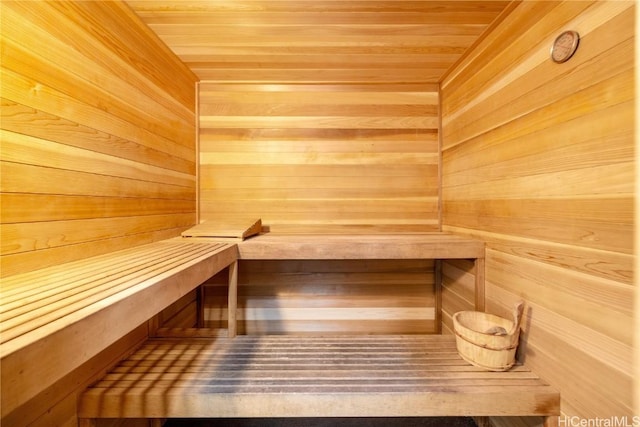 view of sauna / steam room