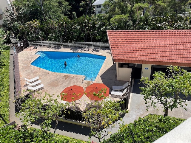 3138 Waialae Ave Unit 418, Honolulu, HI 96816 - view of swimming pool featuring fence, a fenced in pool, and a patio area