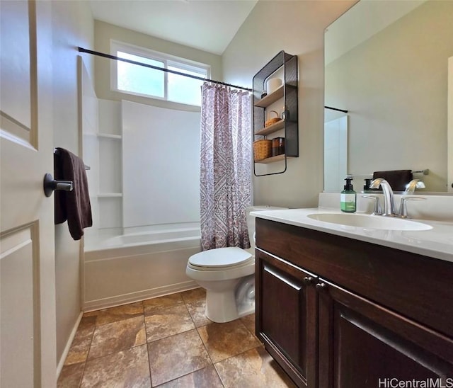 bathroom featuring shower / bath combination with curtain, baseboards, vanity, and toilet