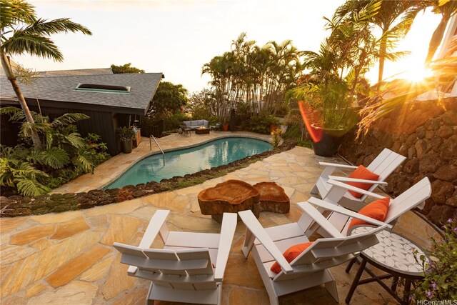 1826 Laukahi St, Honolulu, HI 96821 - swimming pool with a patio