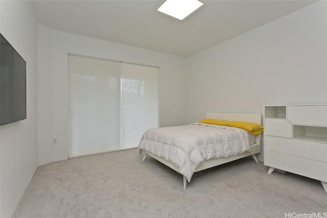 bedroom featuring carpet floors