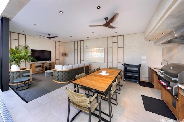 dining room with ceiling fan and recessed lighting