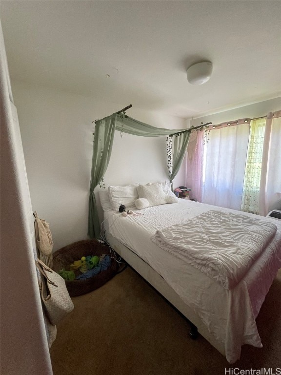 bedroom featuring carpet floors