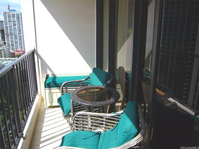 201 Ohua Ave Unit 2112Mauka, Honolulu, HI 96815 - view of balcony