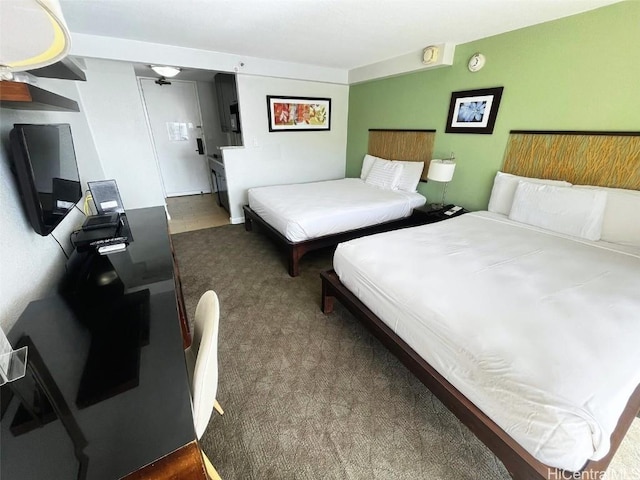 bedroom featuring carpet flooring