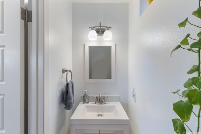 91-418 Makalea St Unit 92, Ewa Beach, HI 96706 - bathroom featuring vanity