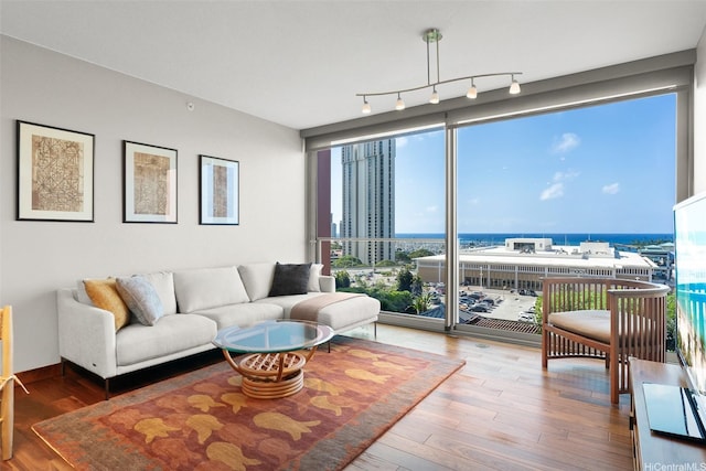 1555 Kapiolani Blvd Unit 906, Honolulu, HI 96814 - photo 1