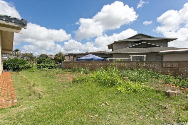 view of yard featuring fence