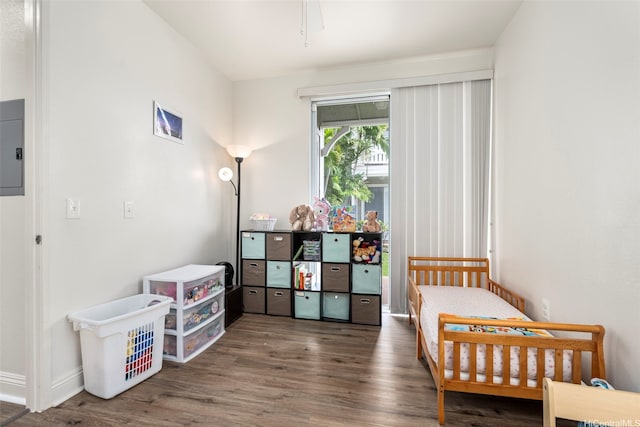 91-1058 Kekuilani Loop Unit 1804, Kapolei, HI 96707 - bedroom featuring wood finished floors, electric panel, and baseboards