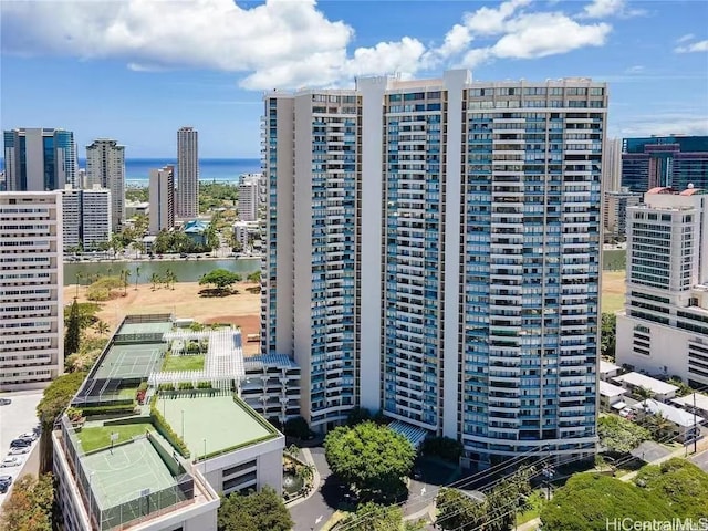 bird's eye view featuring a water view and a city view