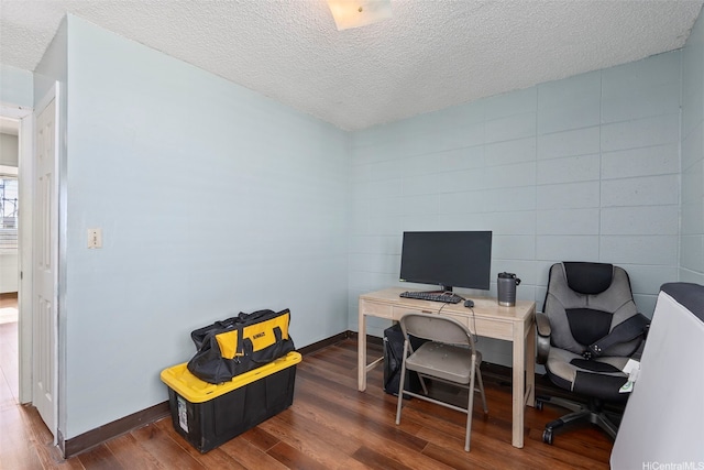 94-246 Leoku St Unit E306, Waipahu, HI 96797 - office space with wood finished floors and a textured ceiling