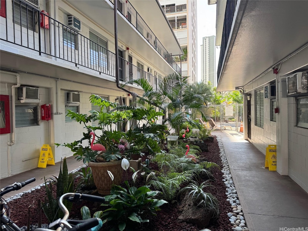 235 Liliuokalani Ave Unit 138, Honolulu, HI 96815 - photo 3
