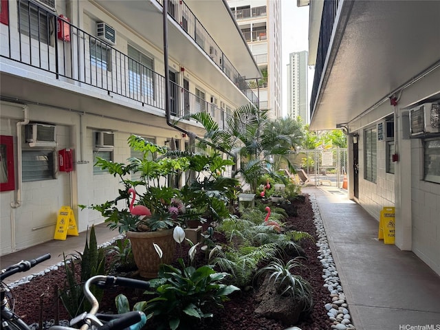 235 Liliuokalani Ave Unit 138, Honolulu, HI 96815 - photo 3