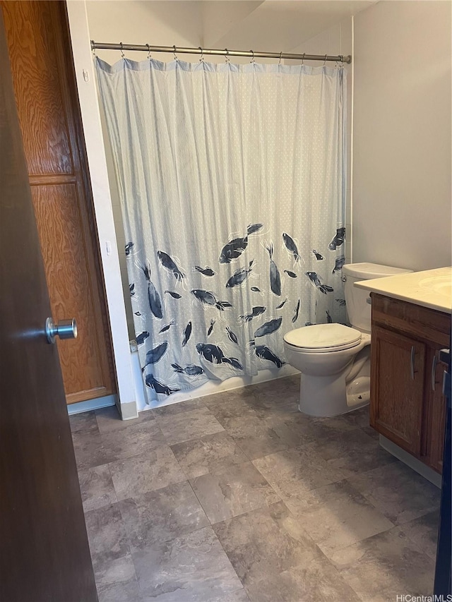 1710 Punahou St Unit 305, Honolulu, HI 96822 - full bath with vanity, toilet, and curtained shower
