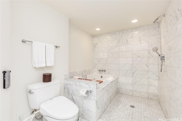 full bathroom featuring recessed lighting, tiled shower, toilet, and a bath