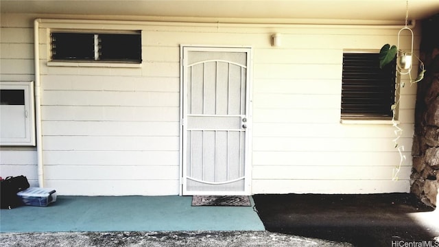 view of property entrance