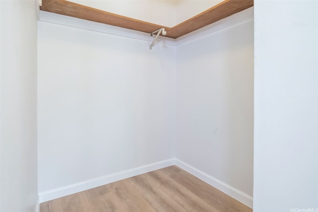 3138 Waialae Ave Unit 217, Honolulu, HI 96816 - spacious closet featuring light wood-style floors