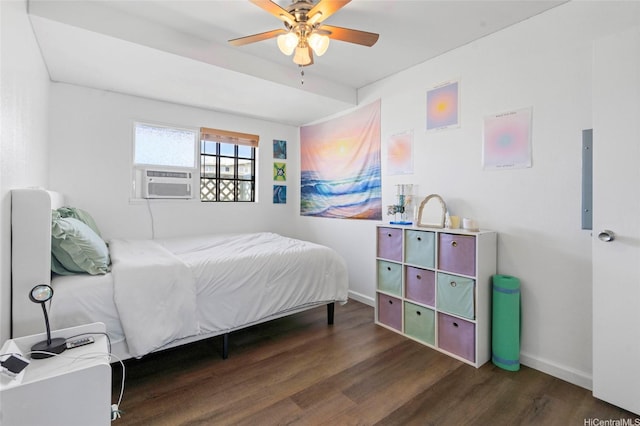 91-1018 Kaiau Ave Unit 1G, Kapolei, HI 96707 - bedroom featuring baseboards, a ceiling fan, and wood finished floors