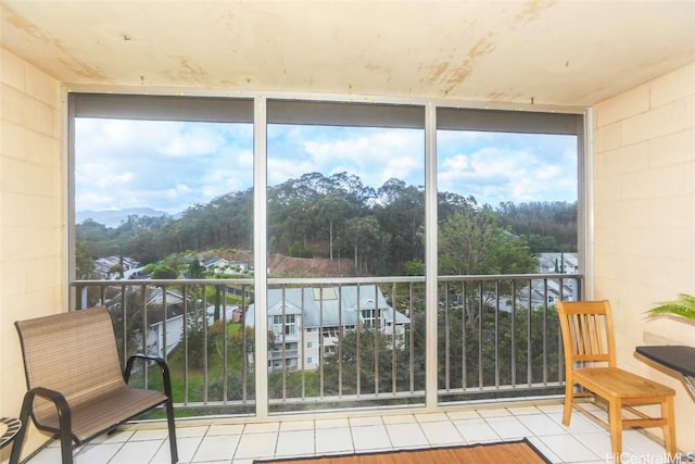 view of sunroom / solarium