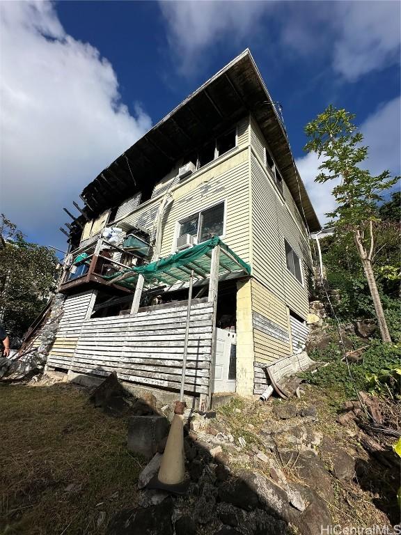view of property exterior