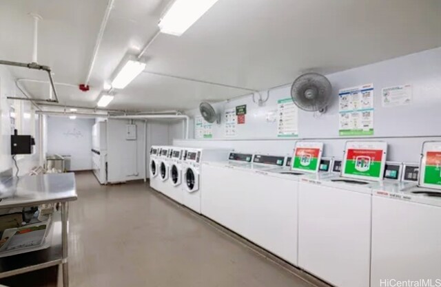 225 Queen St Unit 14A, Honolulu, HI 96813 - shared laundry area featuring washing machine and clothes dryer