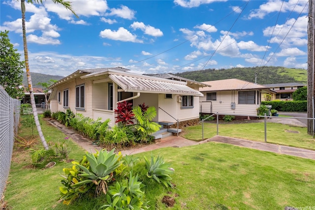 2712 Pulena Pl, Honolulu, HI 96822 - bungalow-style house with metal roof
